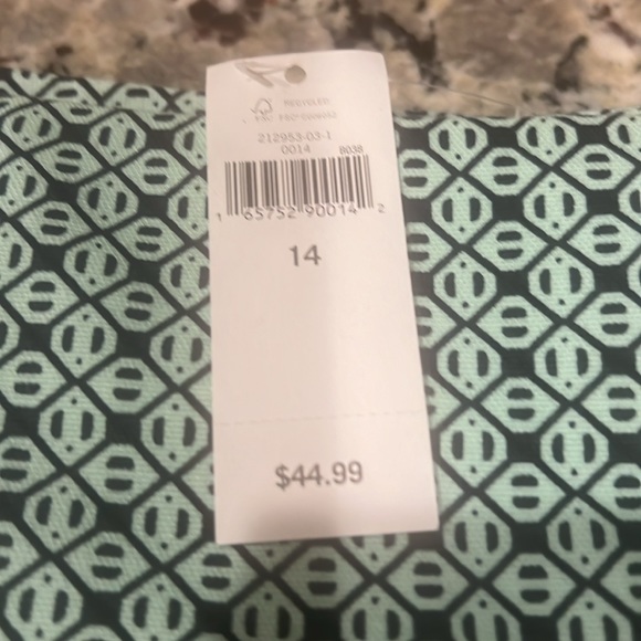 NWT banana republic shorts - Picture 3 of 3